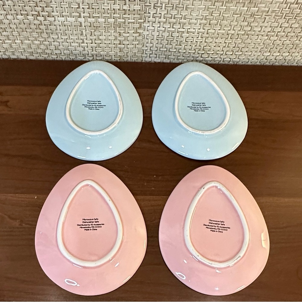 🐰🌟4xHP🌟Easter Set 4 Blue & Pink Egg Shaped Dessert Plates IQ Accessories - Picture 3 of 8